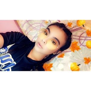 Meet your Posher, Alexandria